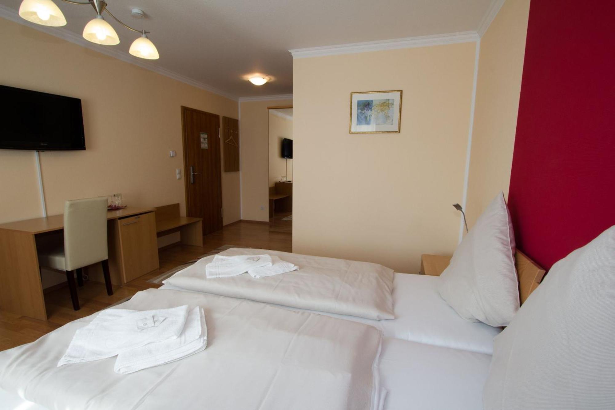 Hotel Rhein-Mosel-View Urbar  Kültér fotó