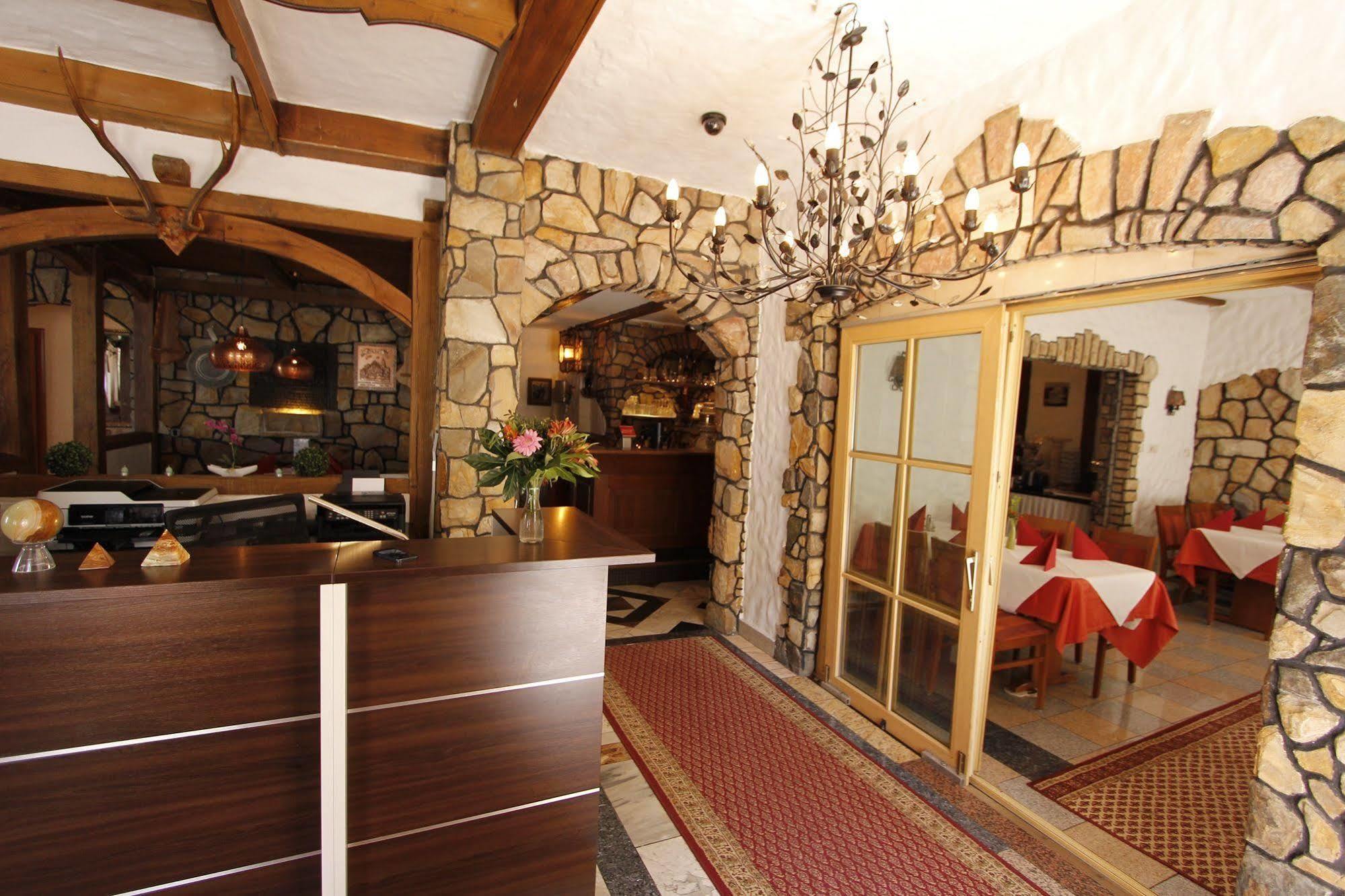 Hotel Rhein-Mosel-View Urbar  Kültér fotó